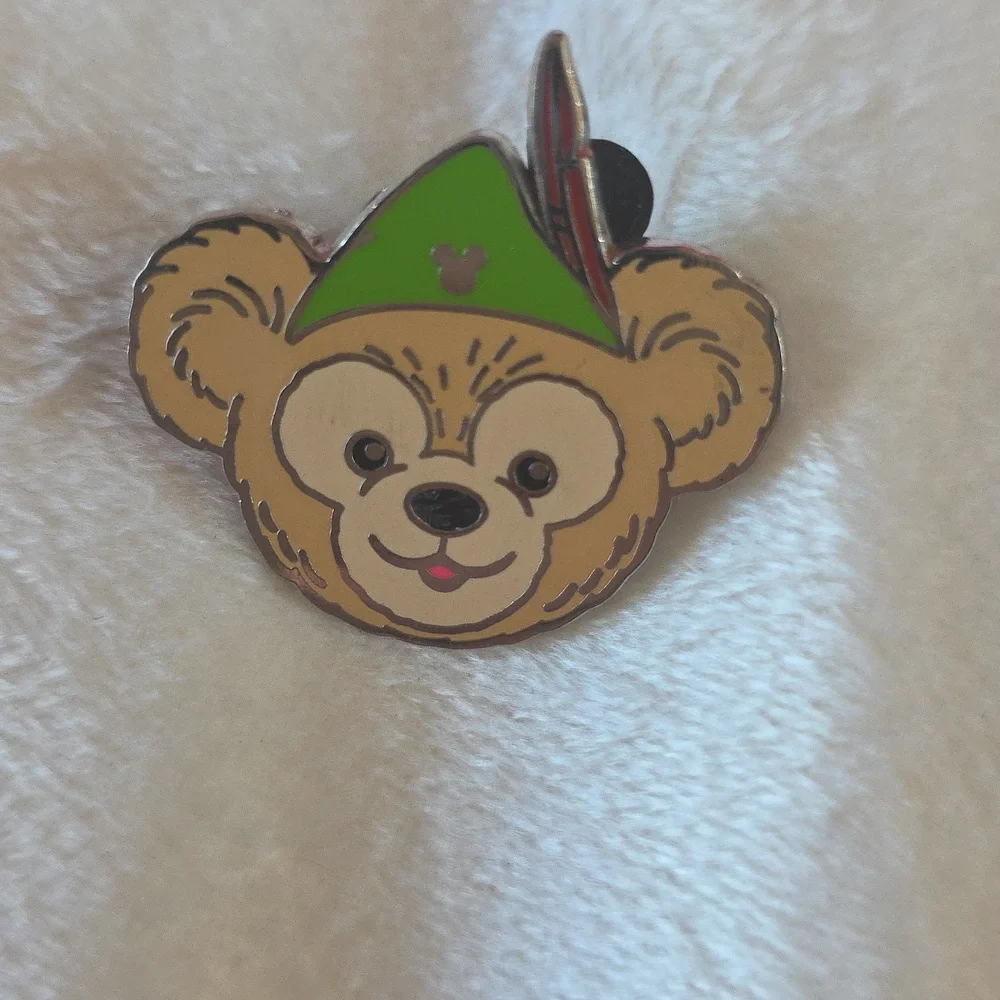 Disney Duffy Bear Character Pin Set - Peter Pan, Jafar, Aladdin, Pincchio